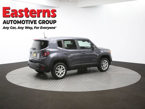 Used 2023 Jeep Renegade Latitude image 41