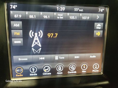 Used 2018 Jeep Grand Cherokee Overland AWD/4WD image 38