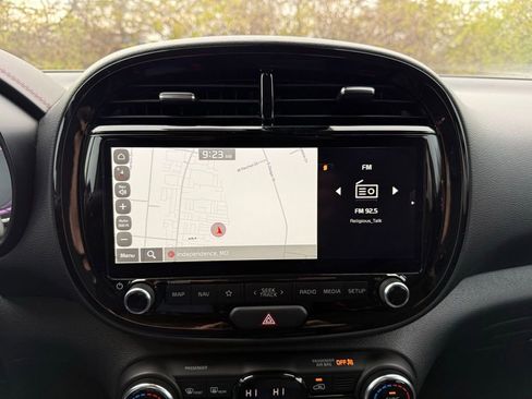 Certified 2024 Kia Soul GT-Line image 36