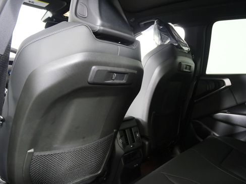 Used 2025 BMW X3 xDrive30i w/ M Sport Package image 16