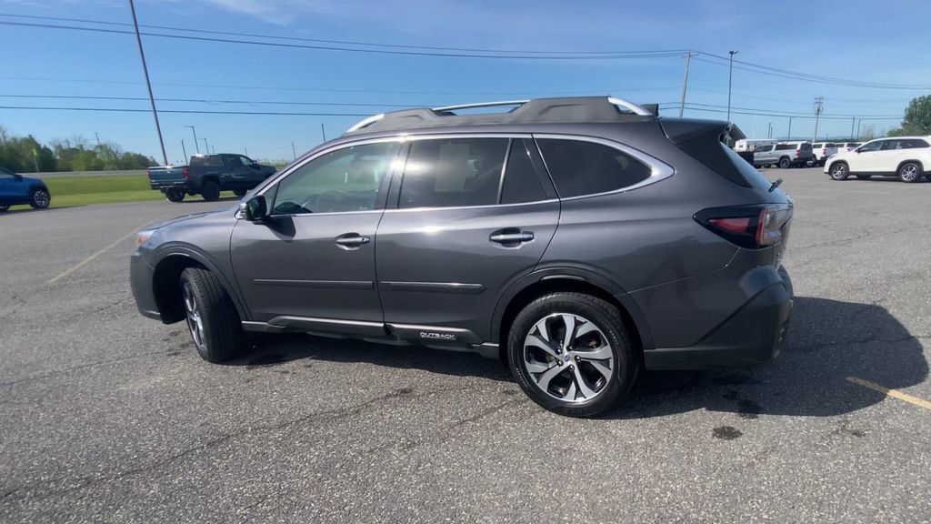 Used 2020 Subaru Outback Touring AWD/4WD image 6