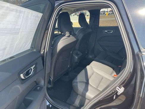 New 2026 Volvo XC60 B5 Plus w/ Climate Package AWD/4WD image 9