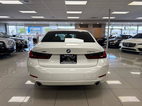Used 2023 BMW 330e xDrive w/ Driving Assistance Package AWD/4WD image 5