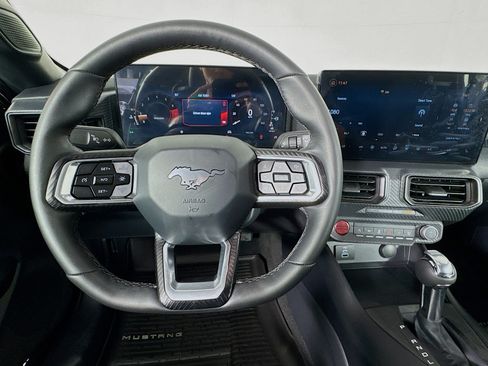 Used 2026 Ford Mustang Convertible RWD image 10
