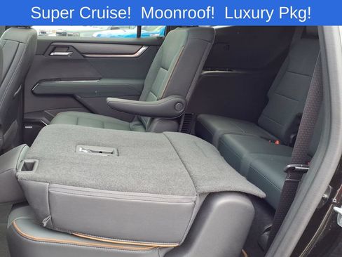 Used 2024 GMC Acadia AT4 w/ Super Cruise Package AWD/4WD image 6