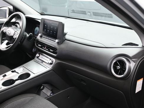 Used 2023 Hyundai Kona SE w/ Cargo Package image 34