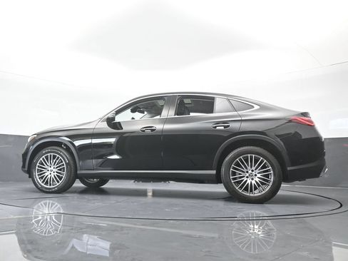 Used 2025 Mercedes-Benz GLC 300 4MATIC image 59