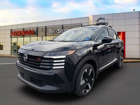 New 2026 Nissan Kicks SR w/ Cold Weather Package image 2