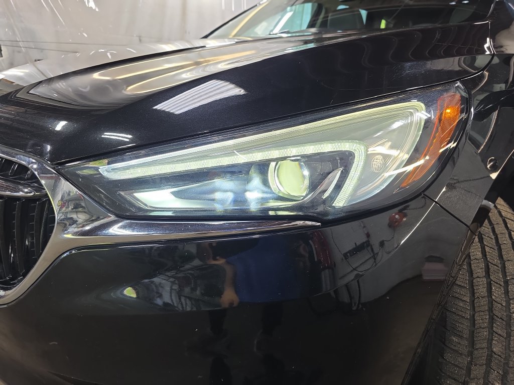 Used 2018 Buick Enclave Essence w/ Trailering Package FWD image 34