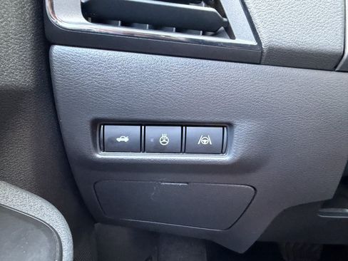 Used 2026 Nissan Sentra SR w/ SR Premium Package FWD image 26