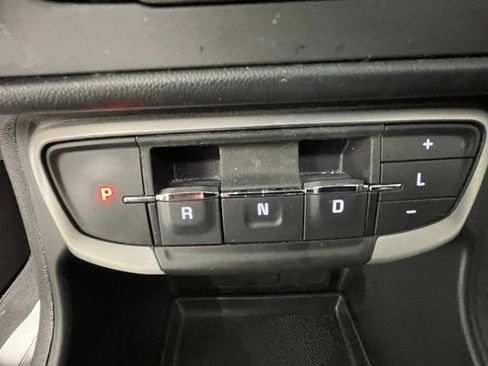 Used 2023 GMC Terrain SLE AWD/4WD image 21