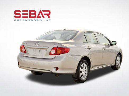 Used 2010 Toyota Corolla LE image 6