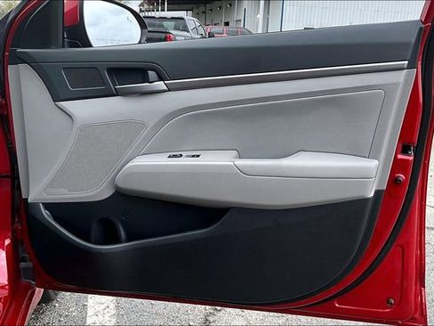Used 2018 Hyundai Elantra SEL w/ Cargo Package FWD image 27
