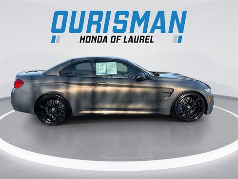 Used 2017 BMW M4 Convertible image 9