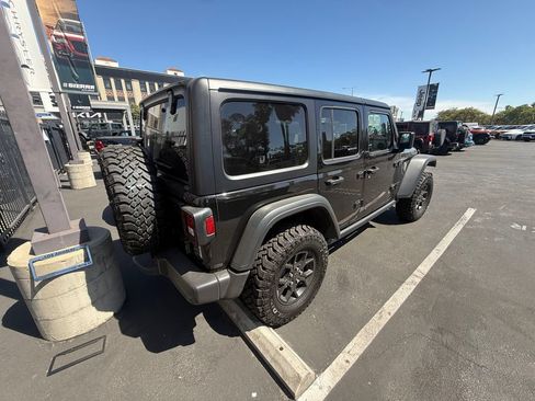 Used 2026 Jeep Wrangler Unlimited Sport AWD/4WD image 2