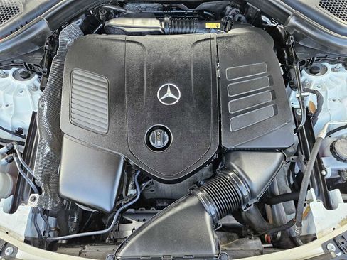 Used 2024 Mercedes-Benz GLC 300 GLC 300 image 30