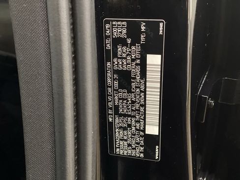 Used 2019 Volvo XC60 T6 R-Design w/ Protection Package Premier image 32