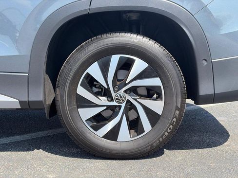 Certified 2026 Volkswagen Tiguan S AWD/4WD image 9