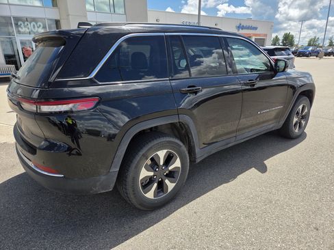 Used 2024 Jeep Grand Cherokee Limited 4xe AWD/4WD image 4