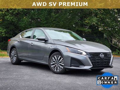 Used 2023 Nissan Altima 2.5 SV w/ SV Premium Package
