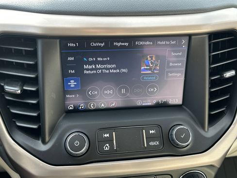 Used 2023 GMC Acadia Denali w/ Denali Ultimate Package image 27