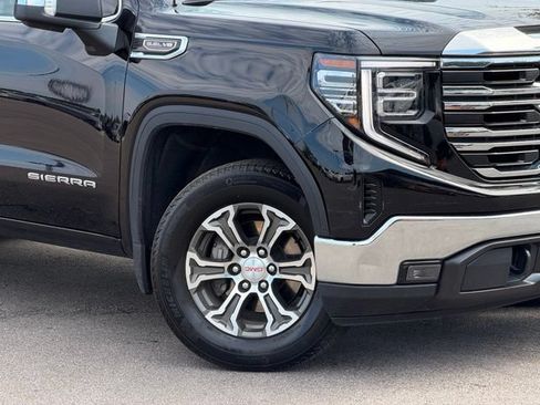 Used 2025 GMC Sierra 1500 SLT AWD/4WD image 2
