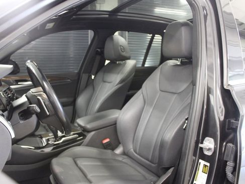 Used 2019 BMW X3 sDrive30i image 5