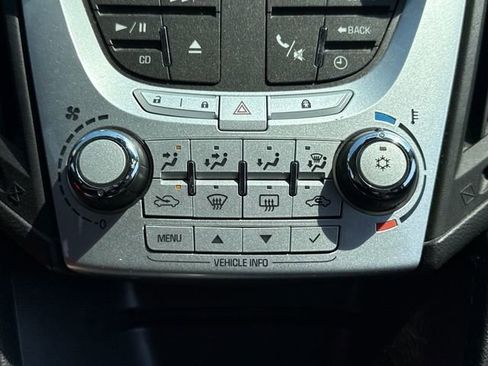Used 2010 Chevrolet Equinox LT AWD/4WD image 28