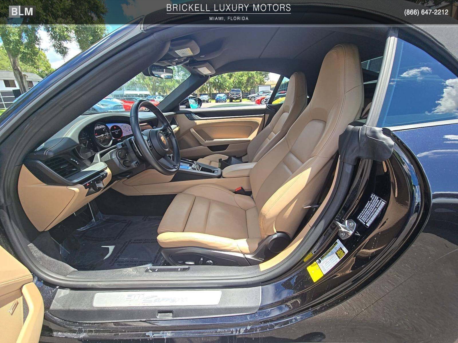 Used 2022 Porsche 911 Carrera RWD image 6