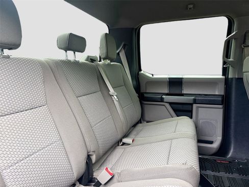 Used 2018 Ford F150 XLT image 28