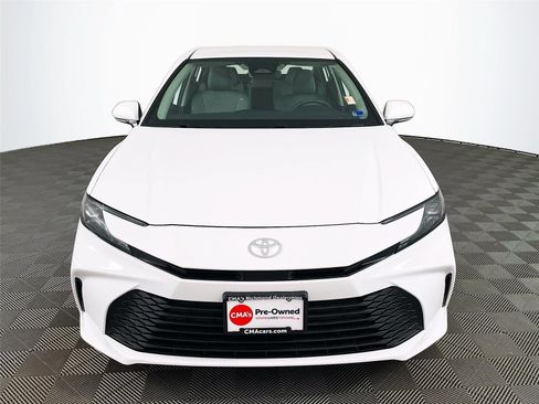 Used 2025 Toyota Camry LE w/ Convenience Package FWD image 2