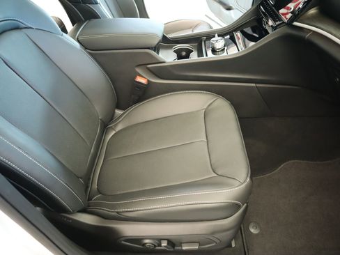 New 2026 Jeep Grand Cherokee Limited image 14