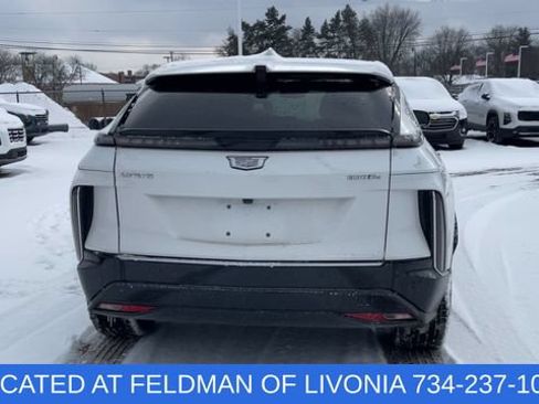 Used 2024 Cadillac Lyriq Luxury w/ LPO, Floor Liner Package AWD/4WD image 7