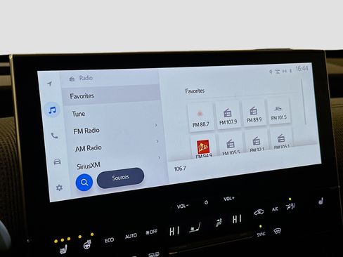 Used 2023 Subaru Solterra AWD image 21