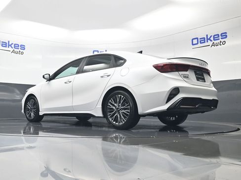 Certified 2024 Kia Forte GT-Line w/ GT-Line Premium Package image 43