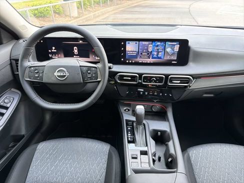 New 2026 Nissan Sentra SV w/ SV Convenience Package FWD image 23