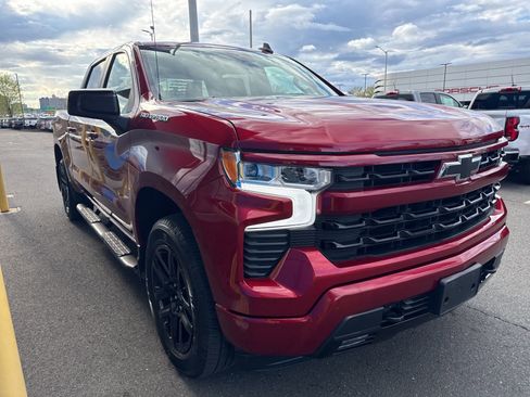 Used 2024 Chevrolet Silverado 1500 RST AWD/4WD image 4