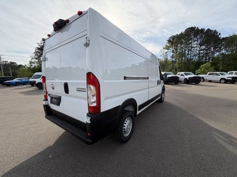 New 2026 RAM ProMaster 2500 w/ Convenience Group FWD image 6