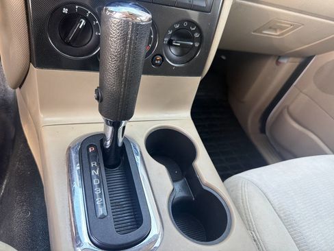 Used 2008 Ford Explorer Sport Trac XLT RWD image 17