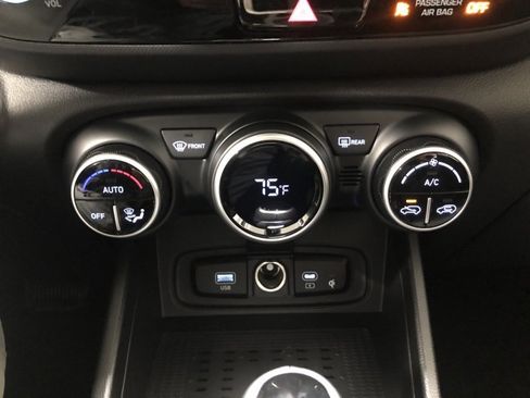 New 2026 Hyundai Venue SEL image 32