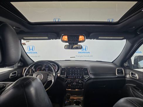 Used 2021 Jeep Grand Cherokee Laredo X RWD image 6