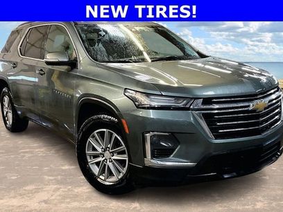 Used 2023 Chevrolet Traverse LT