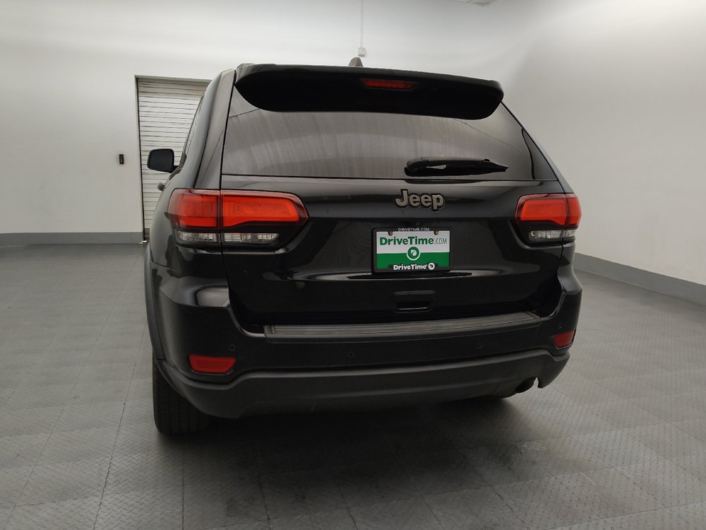 Used 2016 Jeep Grand Cherokee Laredo 75th Anniversary RWD image 6