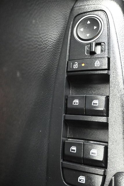 Used 2025 Kia Seltos S FWD image 24