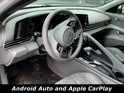 Used 2021 Hyundai Elantra SEL w/ Cargo Package image 4