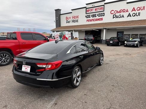 Used 2018 Honda Accord Touring image 23