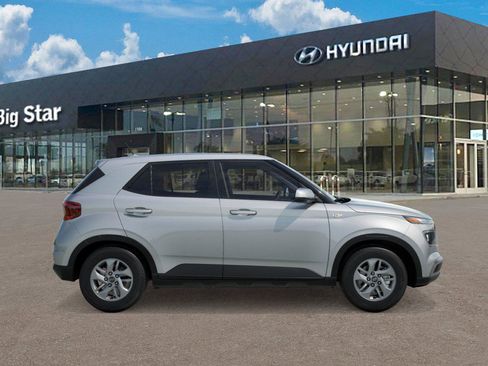 New 2026 Hyundai Venue SE image 7