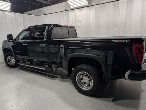 Used 2024 Chevrolet Silverado 3500 LTZ w/ LTZ Plus Package image 8
