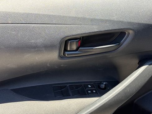 Used 2026 Toyota Corolla LE FWD image 4
