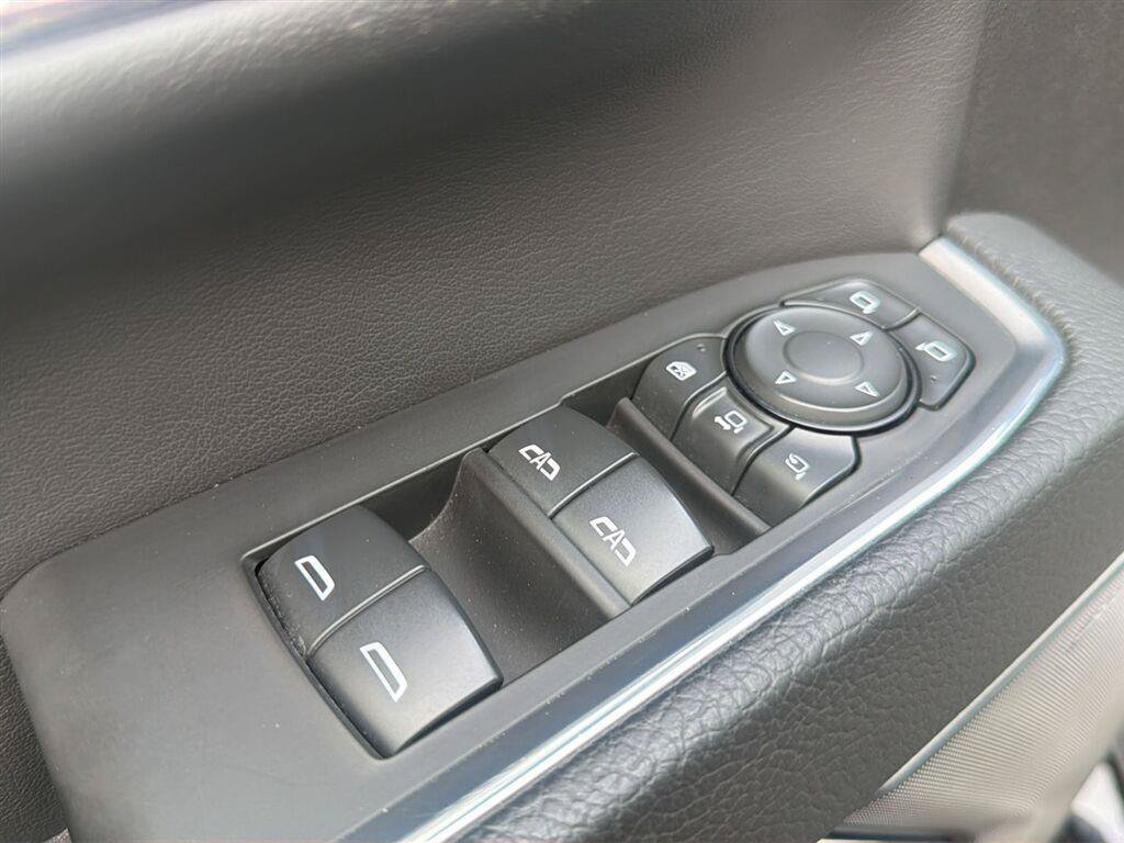 Certified 2024 GMC Sierra 3500 Denali AWD/4WD image 10